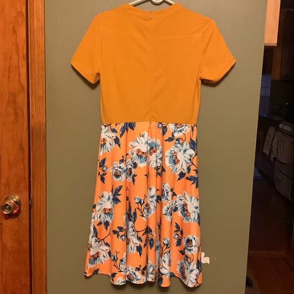 Floral Dress - Picture 4 of 5